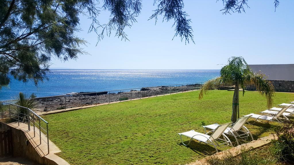 Kritamos Beach Apartments Франгокастелло Экстерьер фото